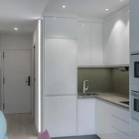 Апарт-отель El Dorado 114 Luxury With Full Air-conditioning Плая-де-лас-Америкас